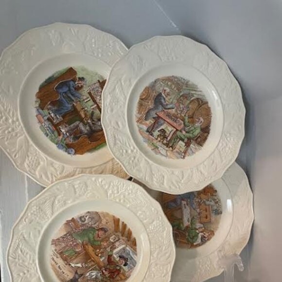 Set of 4 Fondeville Ambassador Plates, Luncheon/Salad Plates  "English Toasting" - Picture 3 of 13
